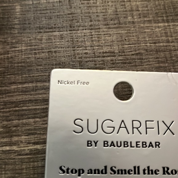 SUGARFIX ROSÉ EARRINGS - Picture 3 of 3